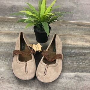 Eddie Bauer Delight Pine Mary Jane Shoes Size 6